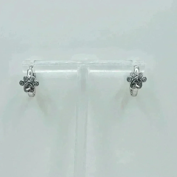 Paw Print Zircon Hoop Earrings in Silver - Picture 5 of 6